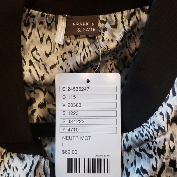 Bomber jacket - Picture 2 of 3